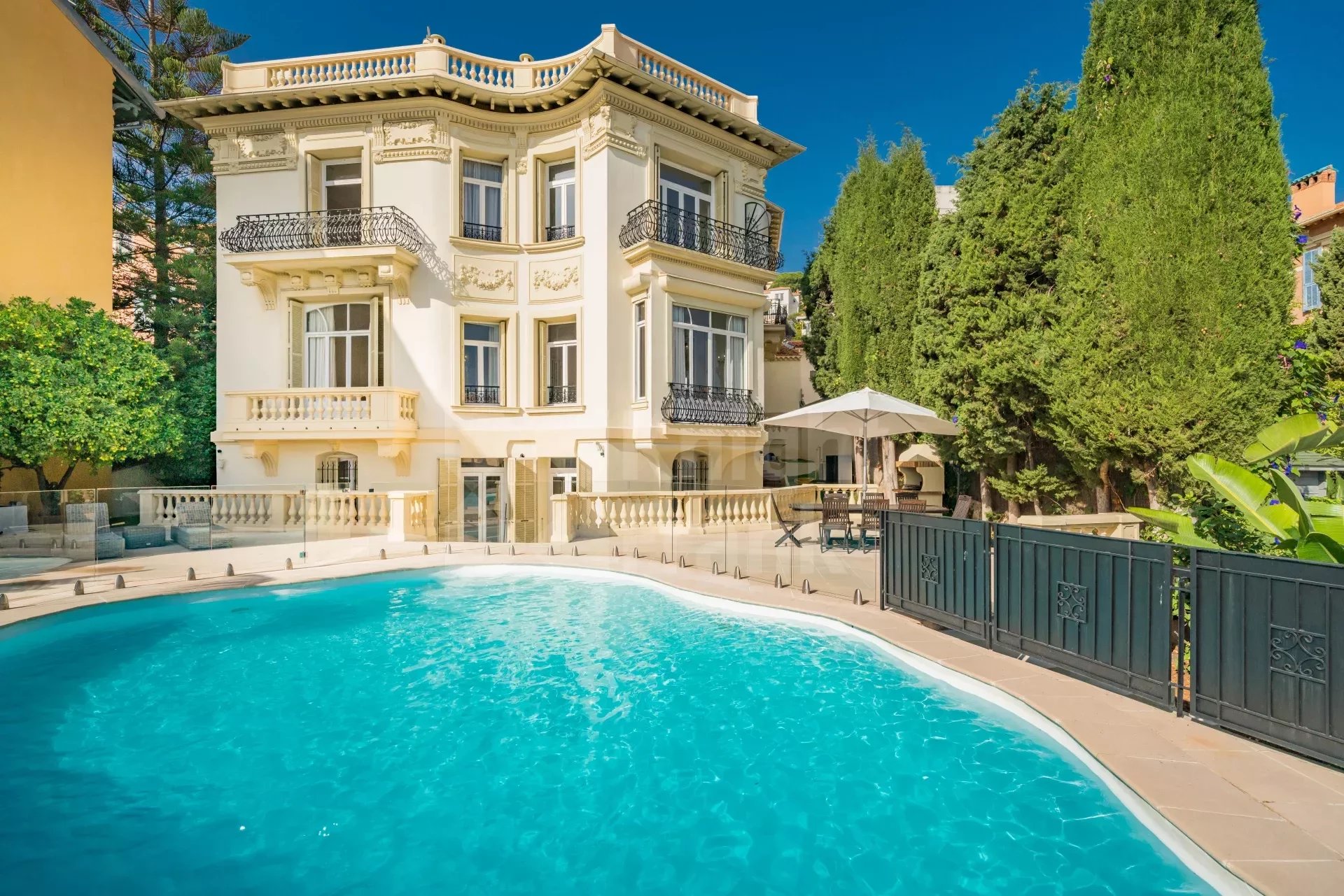 06230 VILLEFRANCHE-SUR-MER VILLA