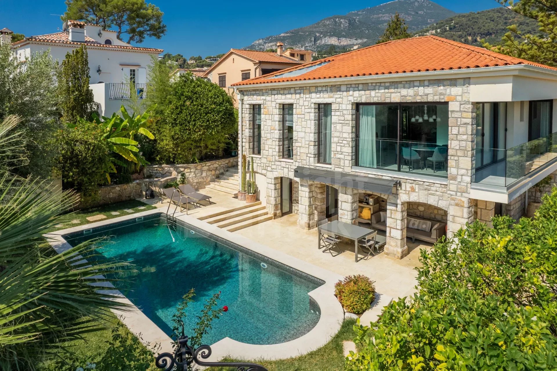 06190 ROQUEBRUNE-CAP-MARTIN VILLA