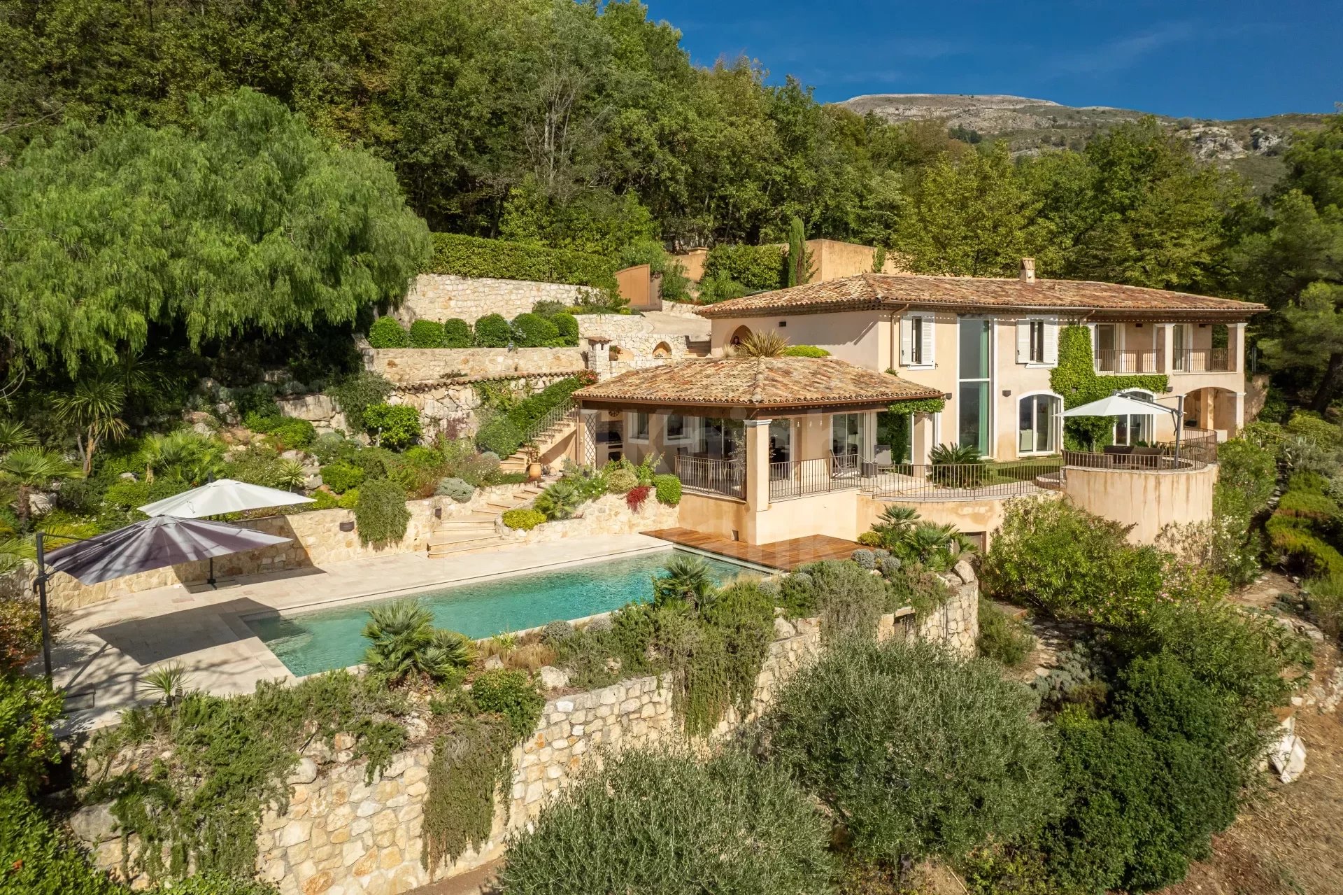 06140 TOURRETTES-SUR-LOUP VILLA