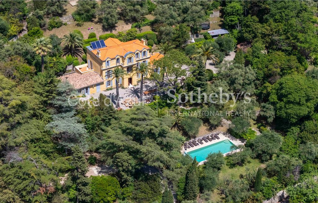 06130 GRASSE VILLA