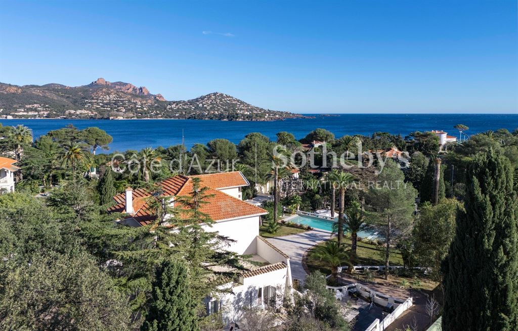 83700 ST RAPHAEL VILLA