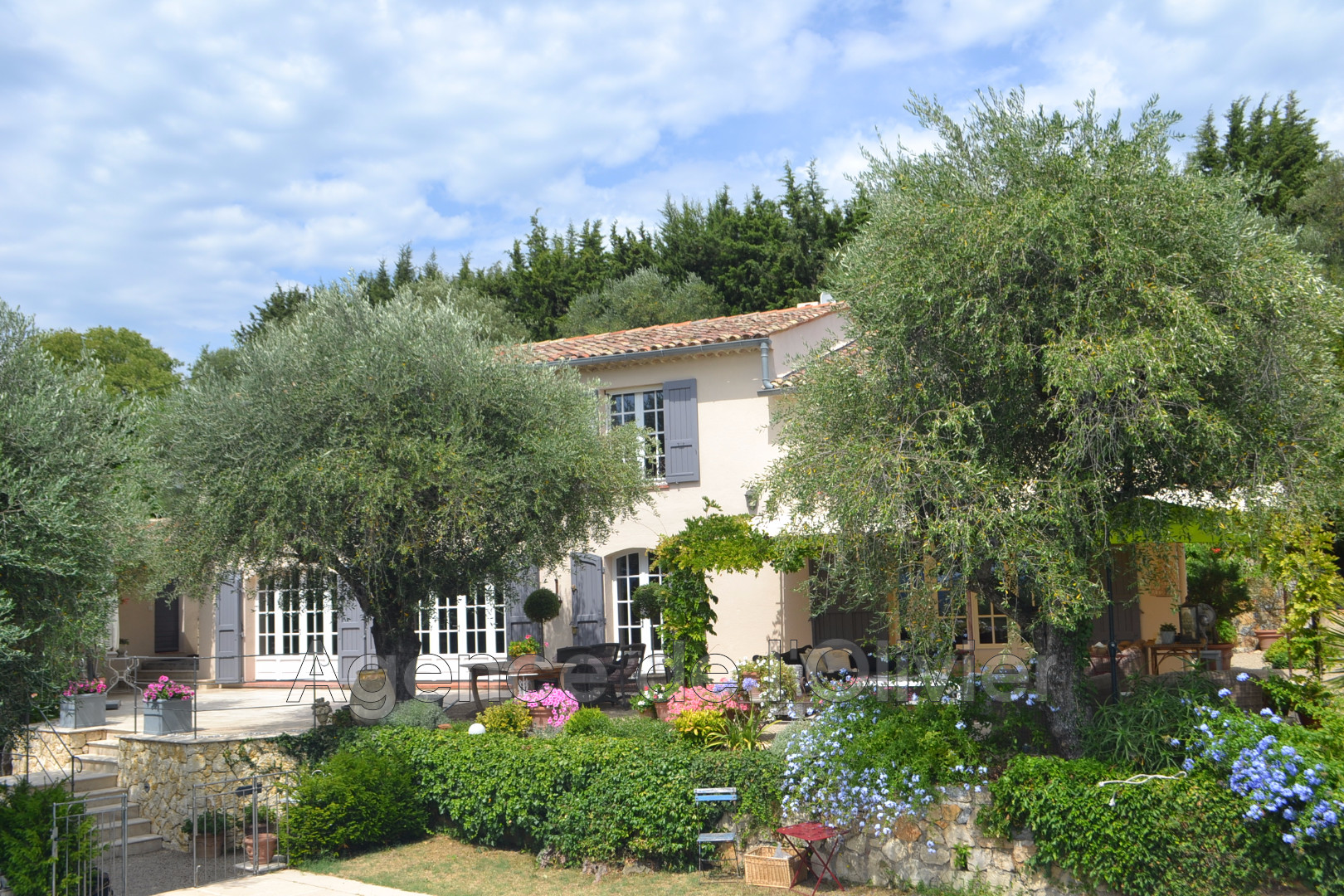 06560 VALBONNE VILLA